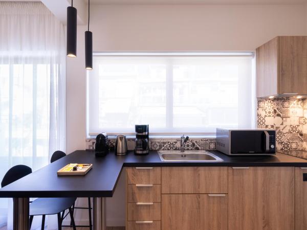 Hestia - Romvis 9 : photo 6 de la chambre appartement familial avec balcon