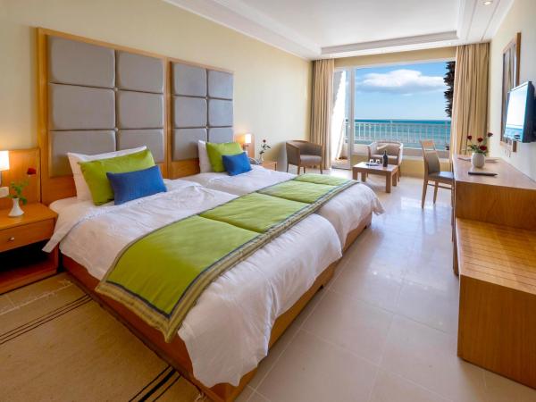 Hotel Bel Azur Thalasso & Bungalows : photo 3 de la chambre chambre double - vue sur mer