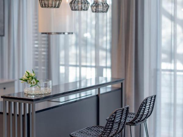 EXCLUSIVE Aparthotel MARINA : photo 7 de la chambre appartement 1 chambre premier - vue sur rivière