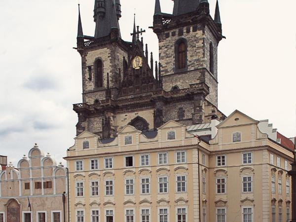 Old Town Square Residence by Emblem : photo 3 de la chambre suite junior