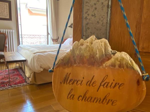 Hôtel du Lion d'Or : photo 5 de la chambre chambre double supérieure avec baignoire