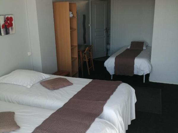 Hotel d'Orléans : photo 1 de la chambre chambre triple