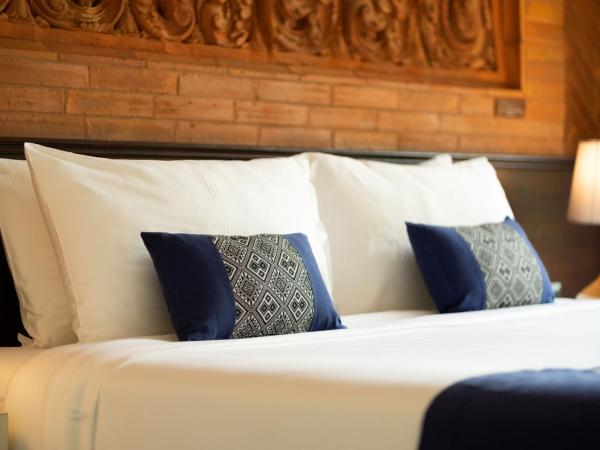 Phor Liang Meun Terracotta Arts : photo 10 de la chambre chambre double de luxe avec balcon