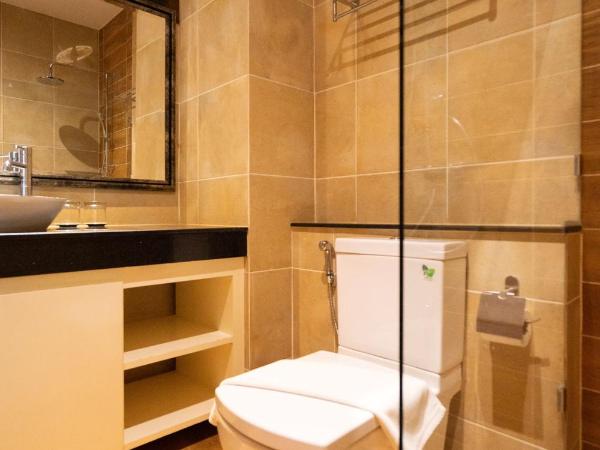 Phor Liang Meun Terracotta Arts : photo 5 de la chambre chambre lits jumeaux de luxe avec balcon