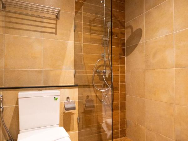 Phor Liang Meun Terracotta Arts : photo 7 de la chambre chambre lits jumeaux de luxe avec balcon