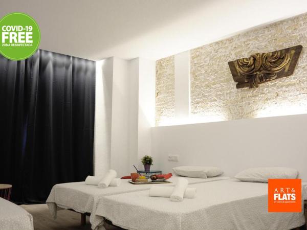 Art&Flats Hostel : photo 6 de la chambre chambre triple avec salle de bains privative