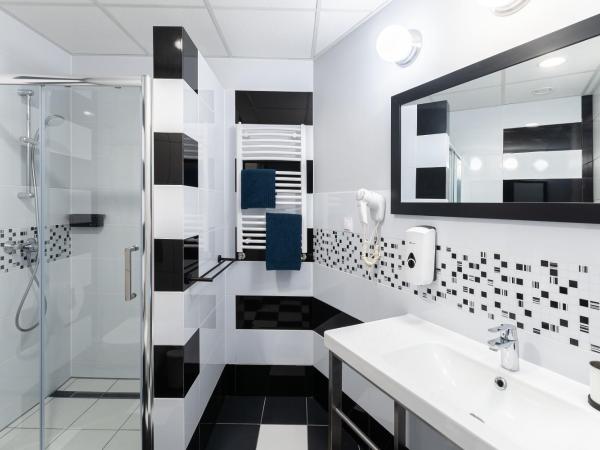 Villa Wilda : photo 4 de la chambre chambre double standard avec salle de bains commune