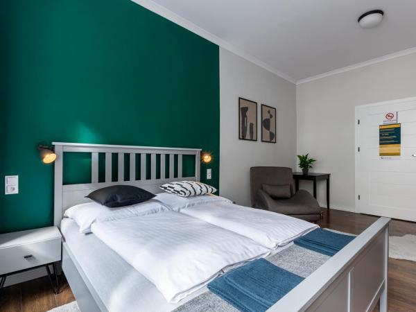 Villa Wilda : photo 1 de la chambre chambre double standard avec salle de bains commune