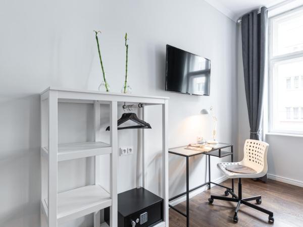 Villa Wilda : photo 2 de la chambre chambre double standard avec salle de bains commune