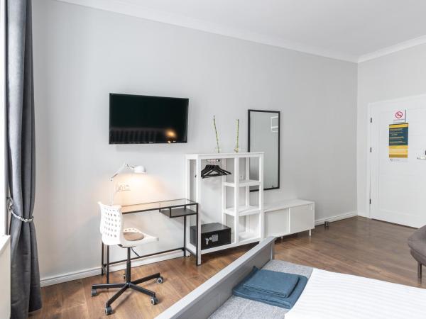 Villa Wilda : photo 6 de la chambre chambre double standard avec salle de bains commune