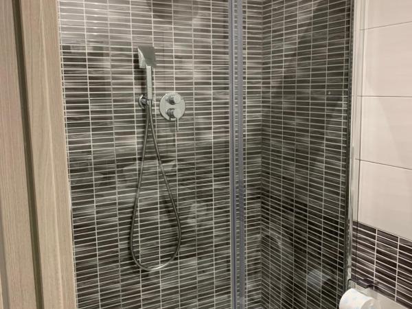 Hotel Assarotti : photo 7 de la chambre chambre triple supérieure