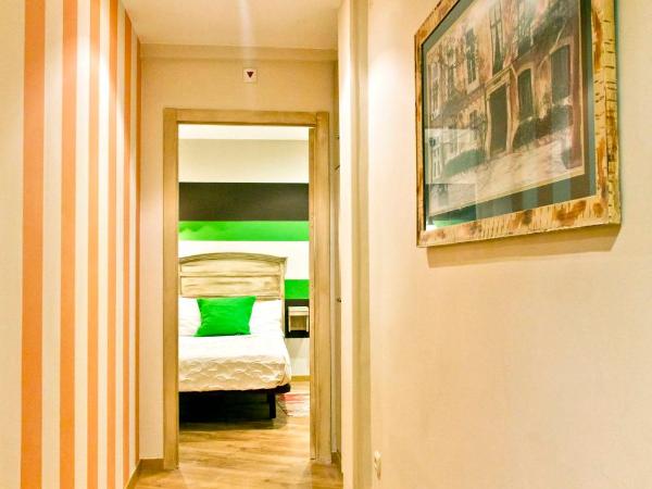 Enjoy Comfort : photo 6 de la chambre chambre lits jumeaux avec salle de bains commune