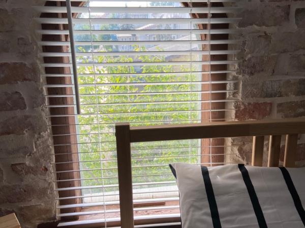 Hostel 19 Sopot : photo 5 de la chambre chambre triple avec mezzanine