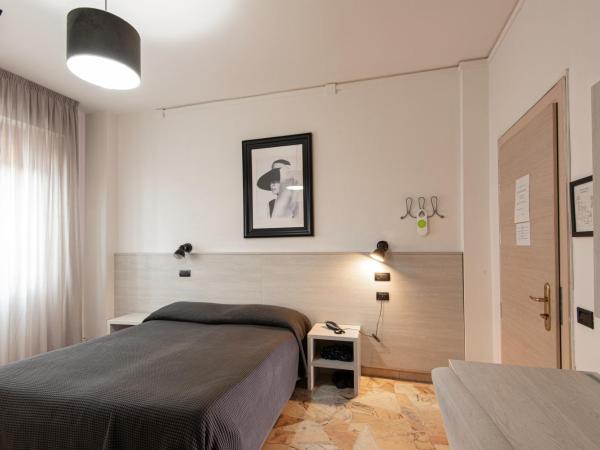 Hotel Careggi : photo 1 de la chambre chambre double ou lits jumeaux supérieure