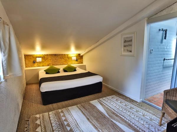 Hotel La Maison des Peyrat : photo 1 de la chambre  chambre double mansardée