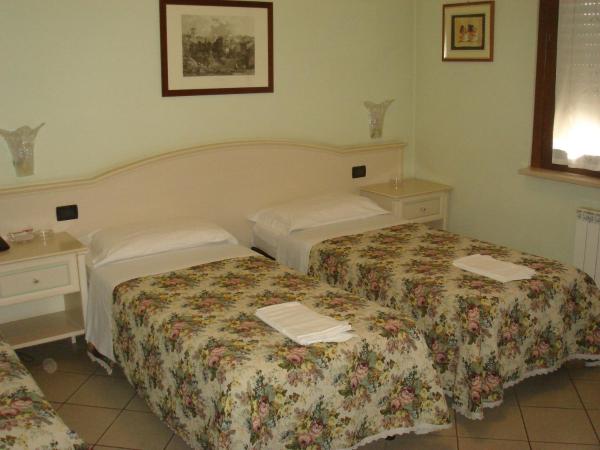 Albergo Il Gufo : photo 7 de la chambre chambre double ou lits jumeaux