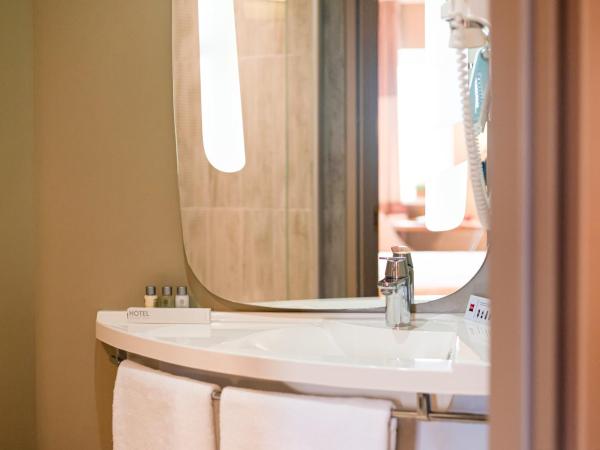 Ibis Irun : photo 6 de la chambre chambre familiale