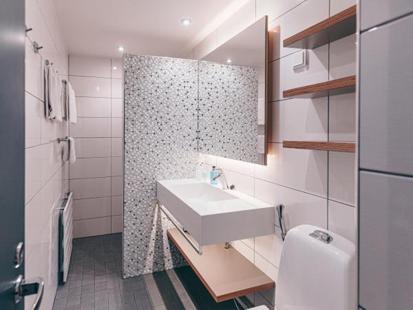 Centro Hotel Turku : photo 3 de la chambre chambre 3 personnes