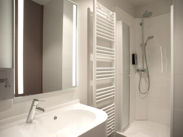 Hotel Du Congres : photo 2 de la chambre chambre simple