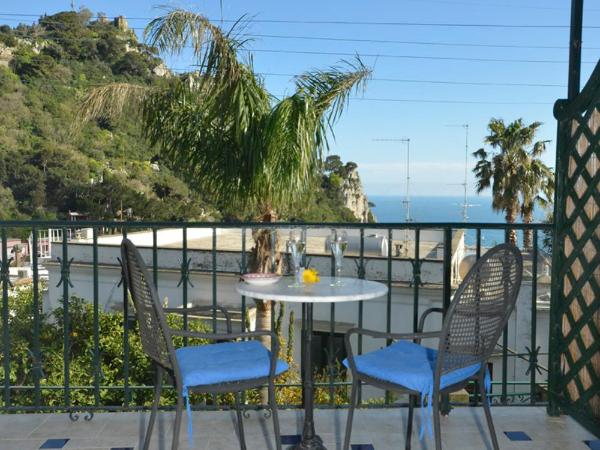 La Musa : photo 9 de la chambre chambre double ou lits jumeaux avec balcon