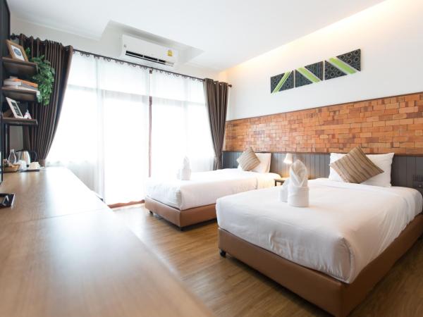 The Old City Wall Inn : photo 4 de la chambre chambre lits jumeaux supérieure - vue sur ville