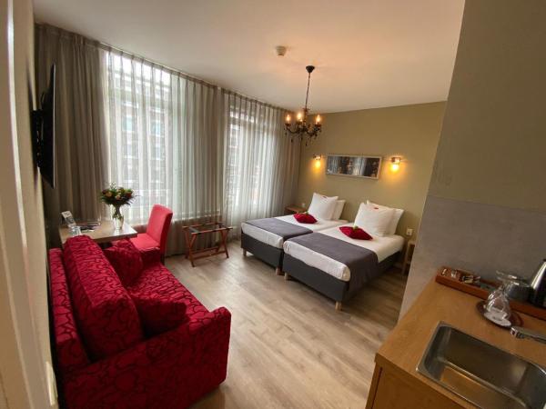 Alp Hotel : photo 1 de la chambre chambre double avec bain à remous et balcon