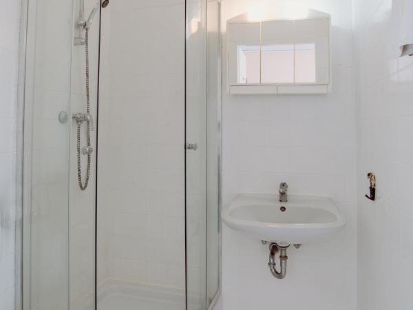 Alper Hotel am Potsdamer Platz : photo 5 de la chambre chambre triple