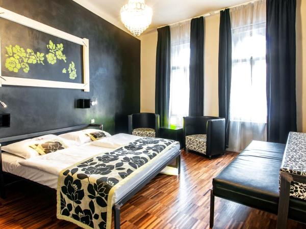 Czech Inn : photo 3 de la chambre chambre triple classique