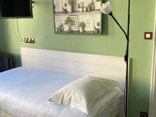 Hotel Colbert : photo 5 de la chambre chambre triple confort