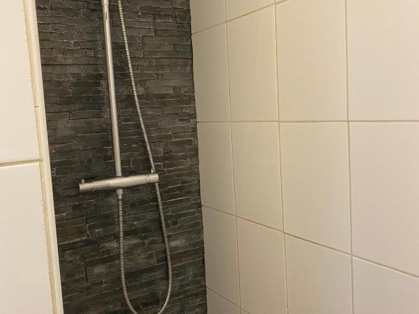 Hotel Colbert : photo 1 de la chambre chambre triple confort