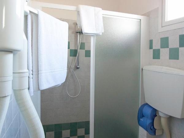 Hotel Fra I Pini : photo 7 de la chambre chambre double ou lits jumeaux confort