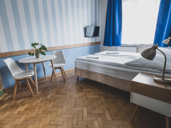 Cybulskiego Guest Rooms : photo 1 de la chambre chambre double avec kitchenette