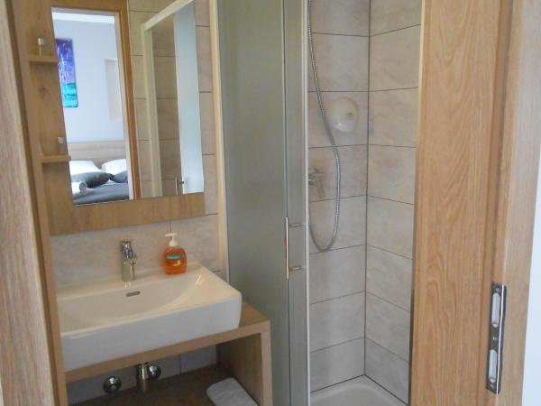 Villa Kristina : photo 3 de la chambre chambre double ou lits jumeaux