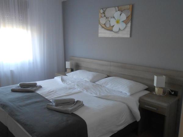 Villa Kristina : photo 8 de la chambre chambre double ou lits jumeaux
