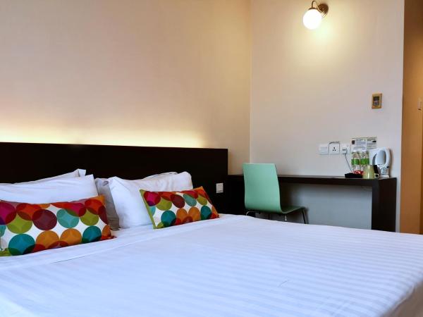 The LimeTree Hotel, Kuching : photo 4 de la chambre chambre lit king-size standard