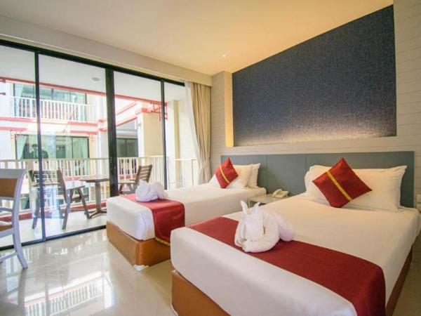 Kiang Haad Beach Hua Hin : photo 7 de la chambre chambre lits jumeaux - vue sur piscine