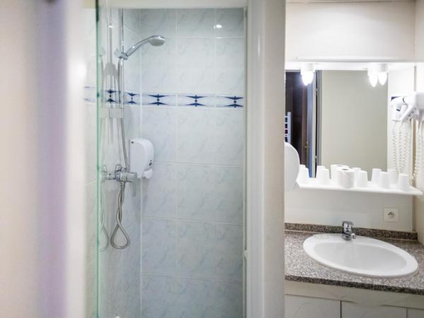 The Originals Boutique, Hôtel Neptune, Berck-sur-Mer : photo 5 de la chambre studio (6 adultes)