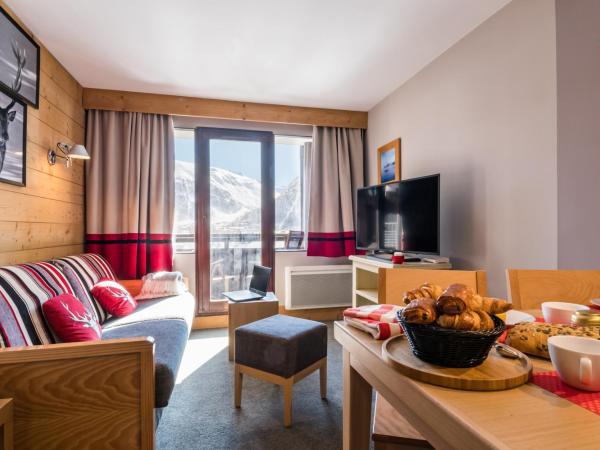 Résidence Pierre & Vacances Les Balcons De Bellevarde : photo 5 de la chambre appartement 1 chambre (4 personnes) - vue sur montagne - côté sud