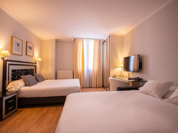 Hotel Rua Salamanca : photo 8 de la chambre chambre familiale