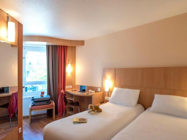 ibis Tours Centre Gare : photo 4 de la chambre chambre lits jumeaux