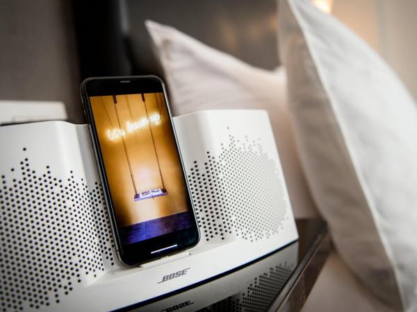 Up Hotel : photo 8 de la chambre suite junior avec balcon