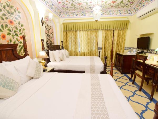 Umaid Bhawan - A Heritage Style Boutique Hotel : photo 10 de la chambre royal suite family free pick up on arrival only from train or bus station