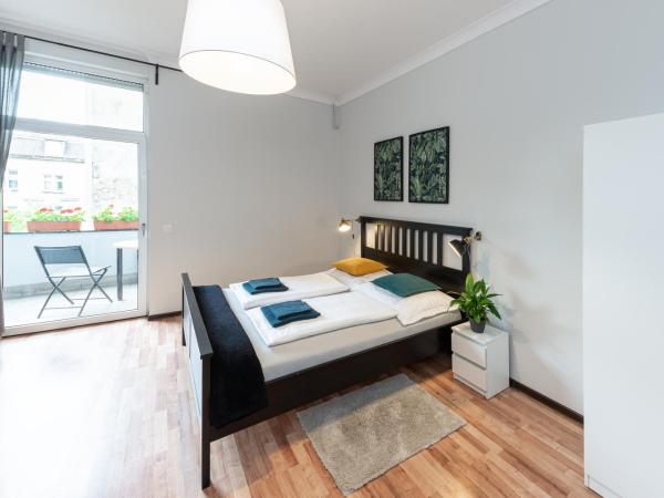 Villa Wilda : photo 6 de la chambre chambre double avec salle de bains commune et balcon