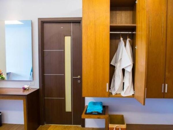 Phi Phi Cliff Beach Resort : photo 2 de la chambre room #142912434