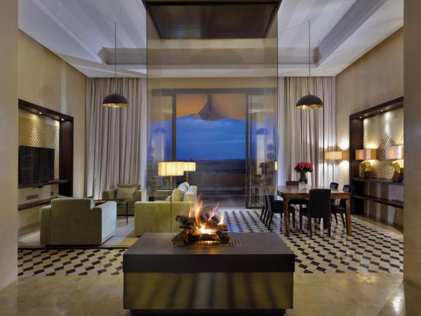 Fairmont Royal Palm Marrakech : photo 1 de la chambre suite présidentielle lit king-size avec vue 