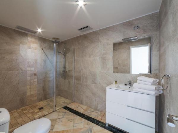 Puerto Banús Beach Apartments : photo 8 de la chambre appartement - vue sur mer