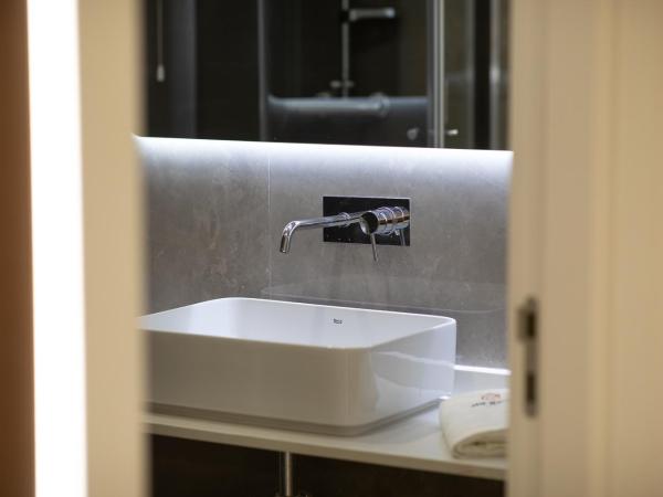 The ICONS Lisbon Central Hotel : photo 2 de la chambre chambre triple deluxe