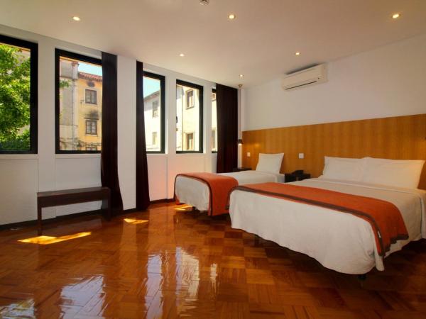 Moderna : photo 1 de la chambre chambre triple