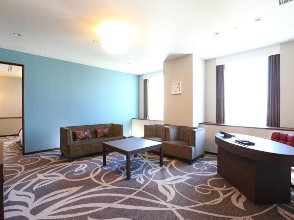 Quintessa Hotel Osaka Bay : photo 2 de la chambre suite d'angle avec 2 lits doubles