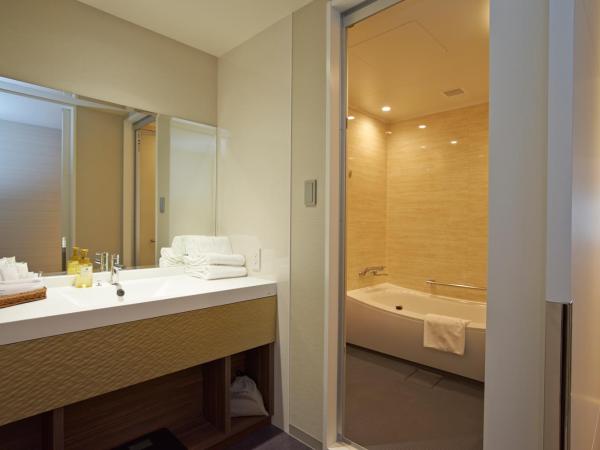 Quintessa Hotel Osaka Bay : photo 3 de la chambre chambre familiale standard